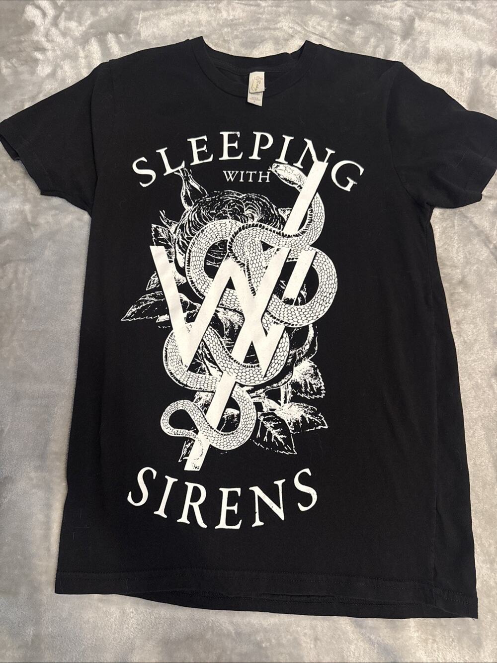 Sleeping With Sirens T-shirt Band Emo Y2K Screamo Black Size SMALL